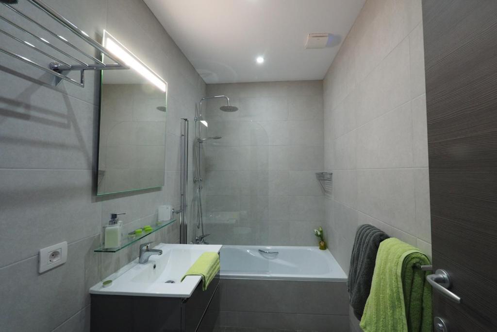 Private Apartment With Mountain And Sea Views, La Asomada, Lanzarote Tías Esterno foto